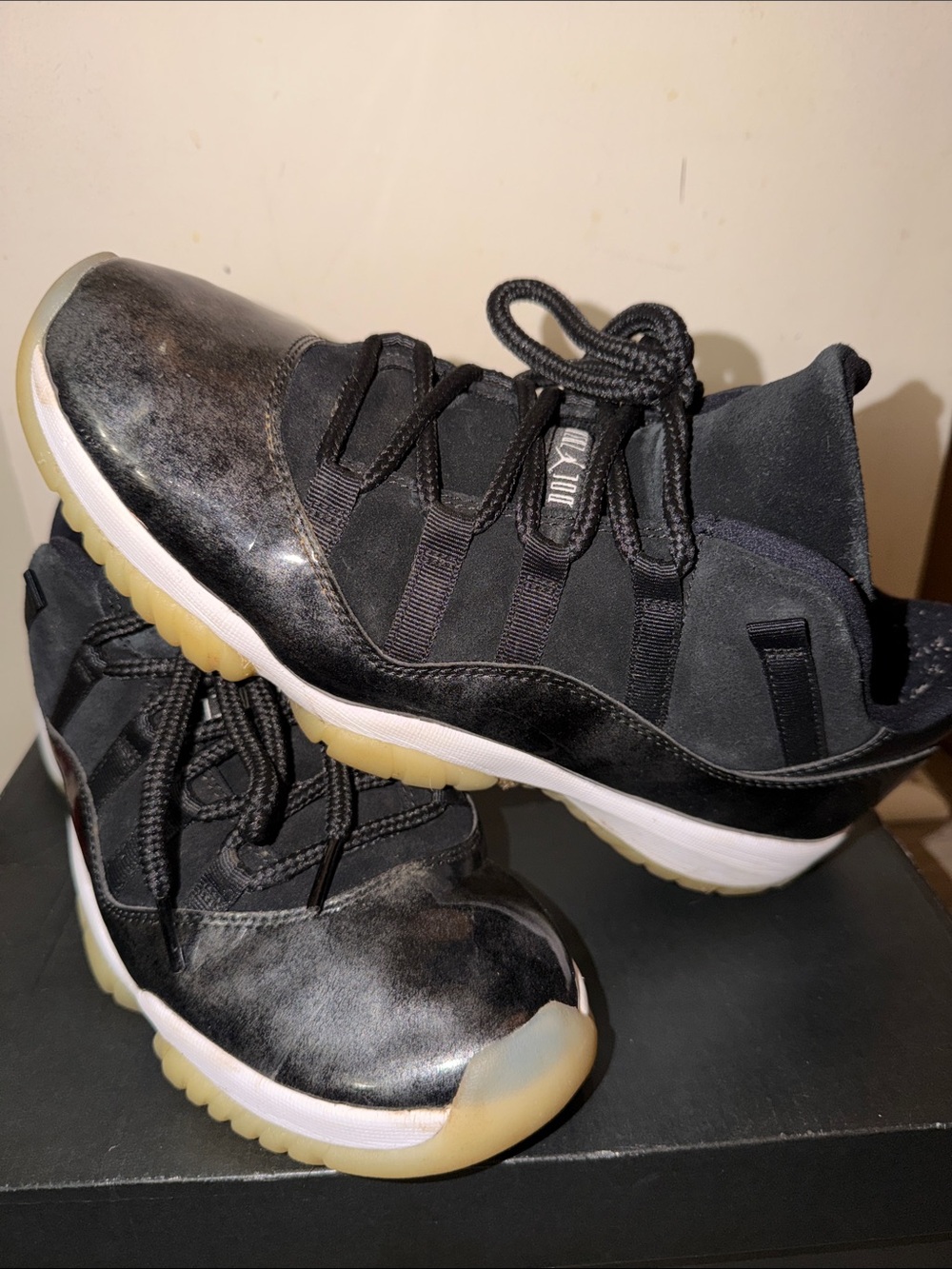 Men’s Jordan Low-Top Athletic Shoes